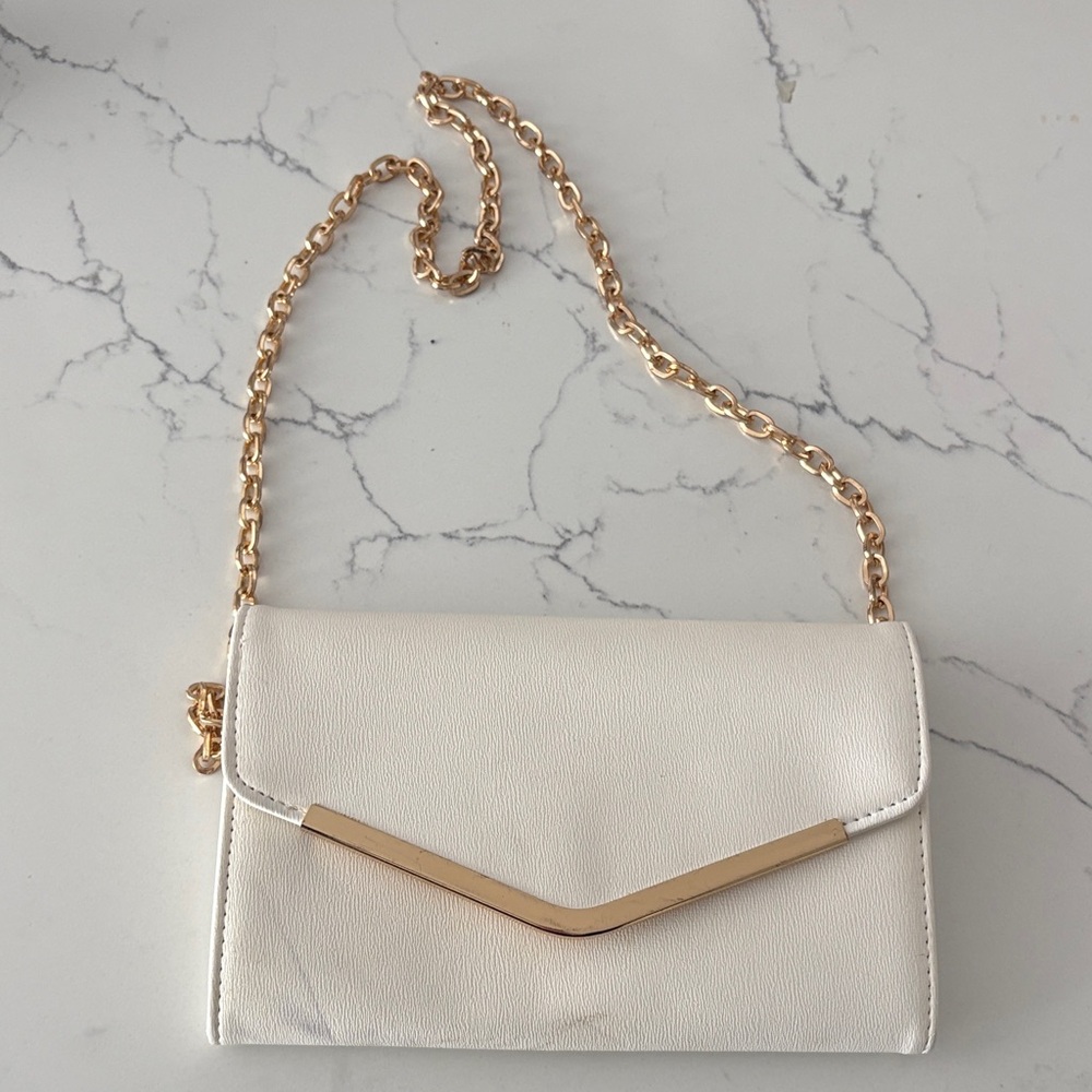 Elegant Cream Chain Shoulder Bag